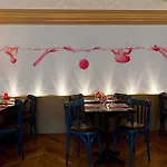 The Originals Boutique, O Gayot, Bagnoles-de-l'orne 3*
