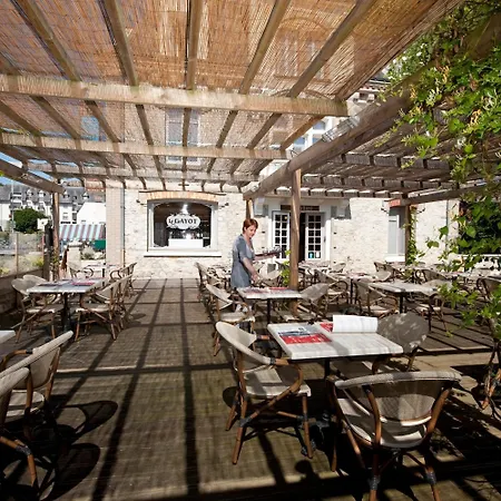 The Originals Boutique, O Gayot, Bagnoles-de-l'orne מלון 3*