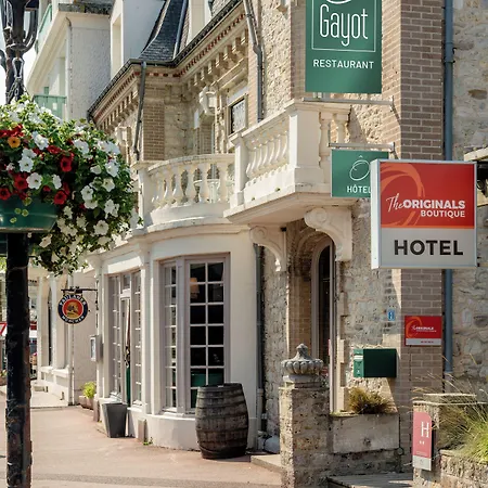 The Originals Boutique, O Gayot, Bagnoles-de-l'orne 3*