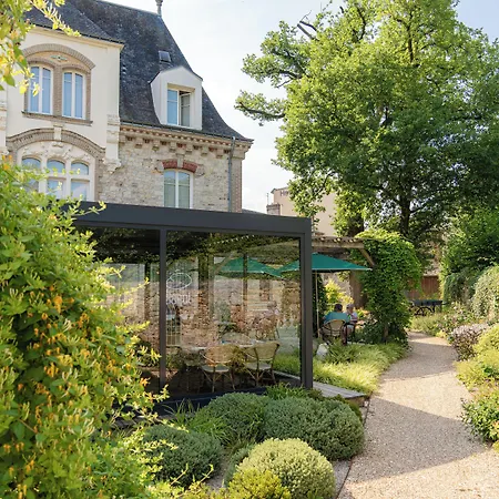 The Originals Boutique, O Gayot, Bagnoles-de-l'orne