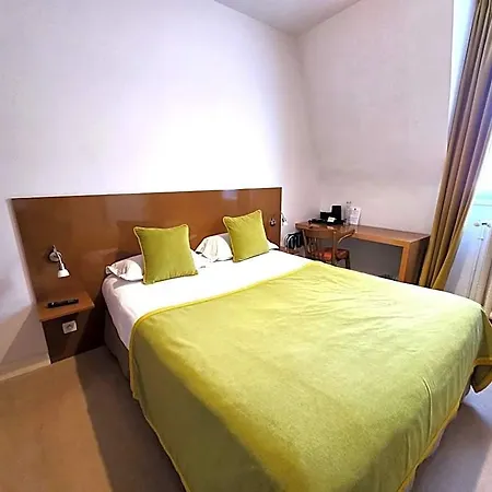 The Originals Boutique, O Gayot, Bagnoles-de-l'orne 3*
