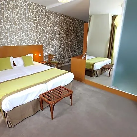 The Originals Boutique, O Gayot, Bagnoles-de-l'orne 호텔 3*