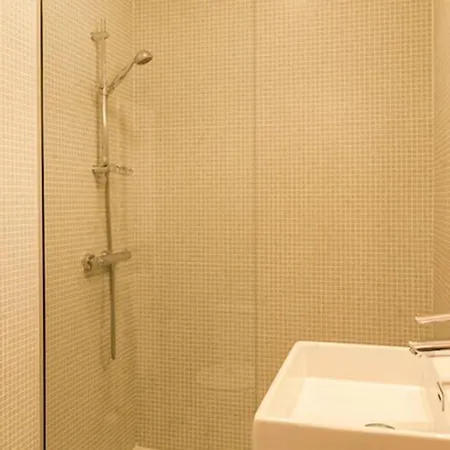 The Originals Boutique, O Gayot, Bagnoles-de-l'orne 3*