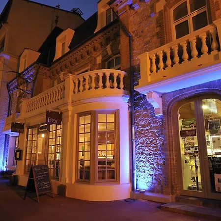 The Originals Boutique, O Gayot, Bagnoles-de-l'orne 3*