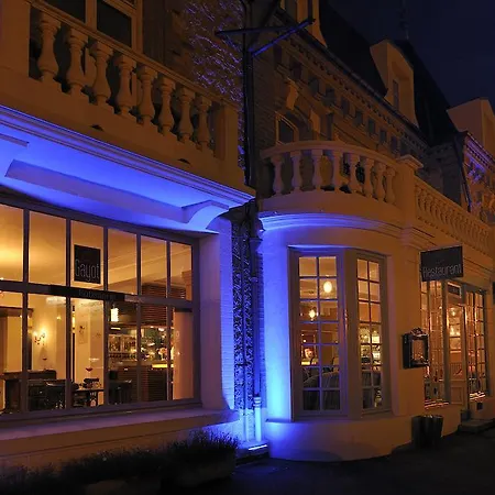 Hotel The Originals Boutique, O Gayot, Bagnoles-de-l'orne Bagnoles de l'Orne Normandie