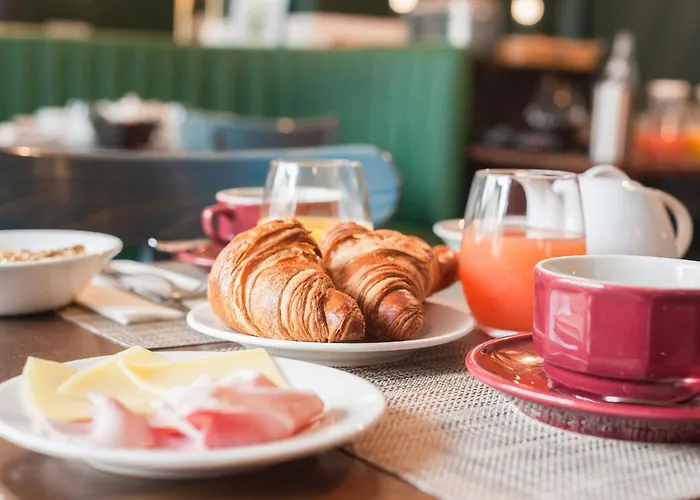 The Originals Boutique, O Gayot, Bagnoles-de-l'orne 3*