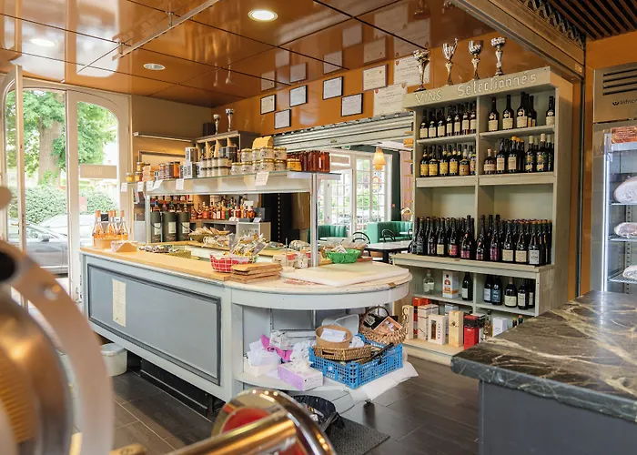 מלון The Originals Boutique, O Gayot, Bagnoles-de-l'orne 3*